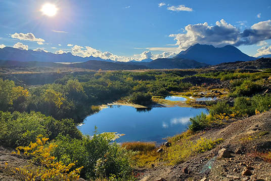 Beautiful view of an lake in the Alaskan backcountry